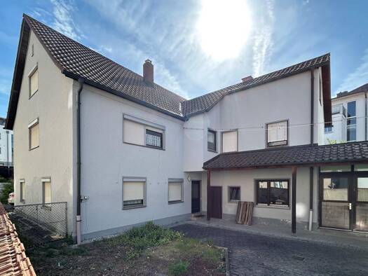 Einfamilienhaus zum Kauf 350.000 € 7 Zimmer 200 m² 661 m² Grundstück Straubing 94315