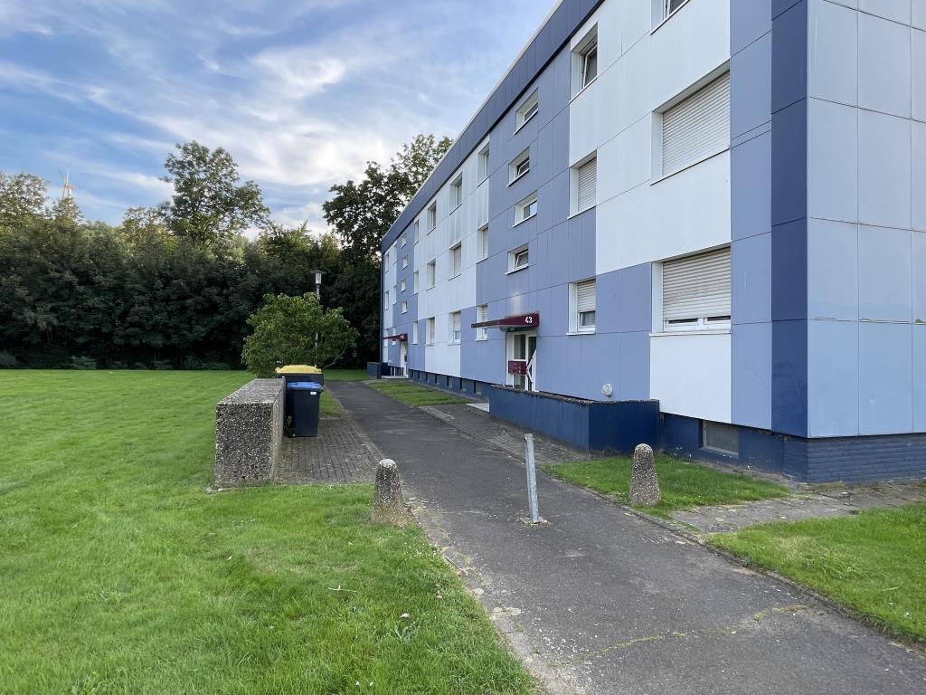 Wohnung zum Kauf provisionsfrei 109.000 € 2,5 Zimmer 69 m²<br/>Wohnfläche EG<br/>Geschoss Von Stauffenberg-Straße 43 Südstadt Grevenbroich 41515