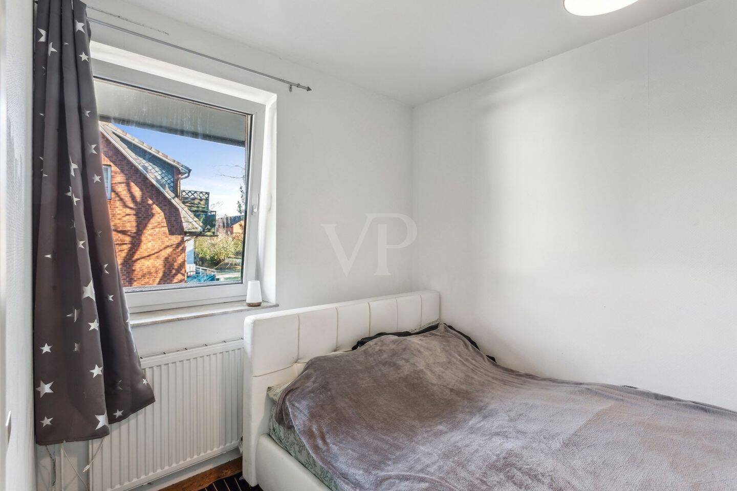 Property thumbnail 6