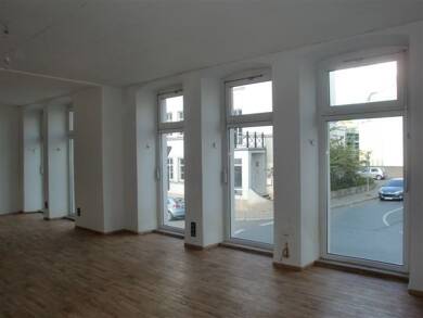 Laden zur Miete provisionsfrei 5,26 € 4 Zimmer 133 m² Verkaufsfläche Laasener Str. 22 Clara-Zetkin-Straße / Friedrich-Engels-Straße Gera 07545