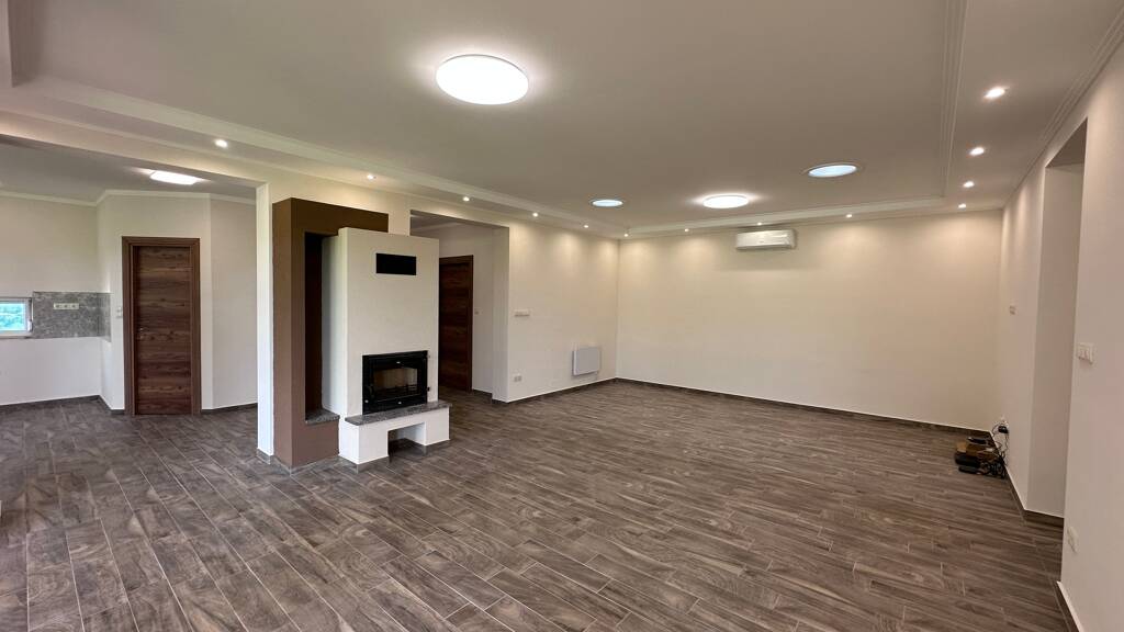 Einfamilienhaus zum Kauf 352.600 € 4 Zimmer 170 m² 2.802 m² Grundstück frei ab sofort Balatonszentgyörgy 8710