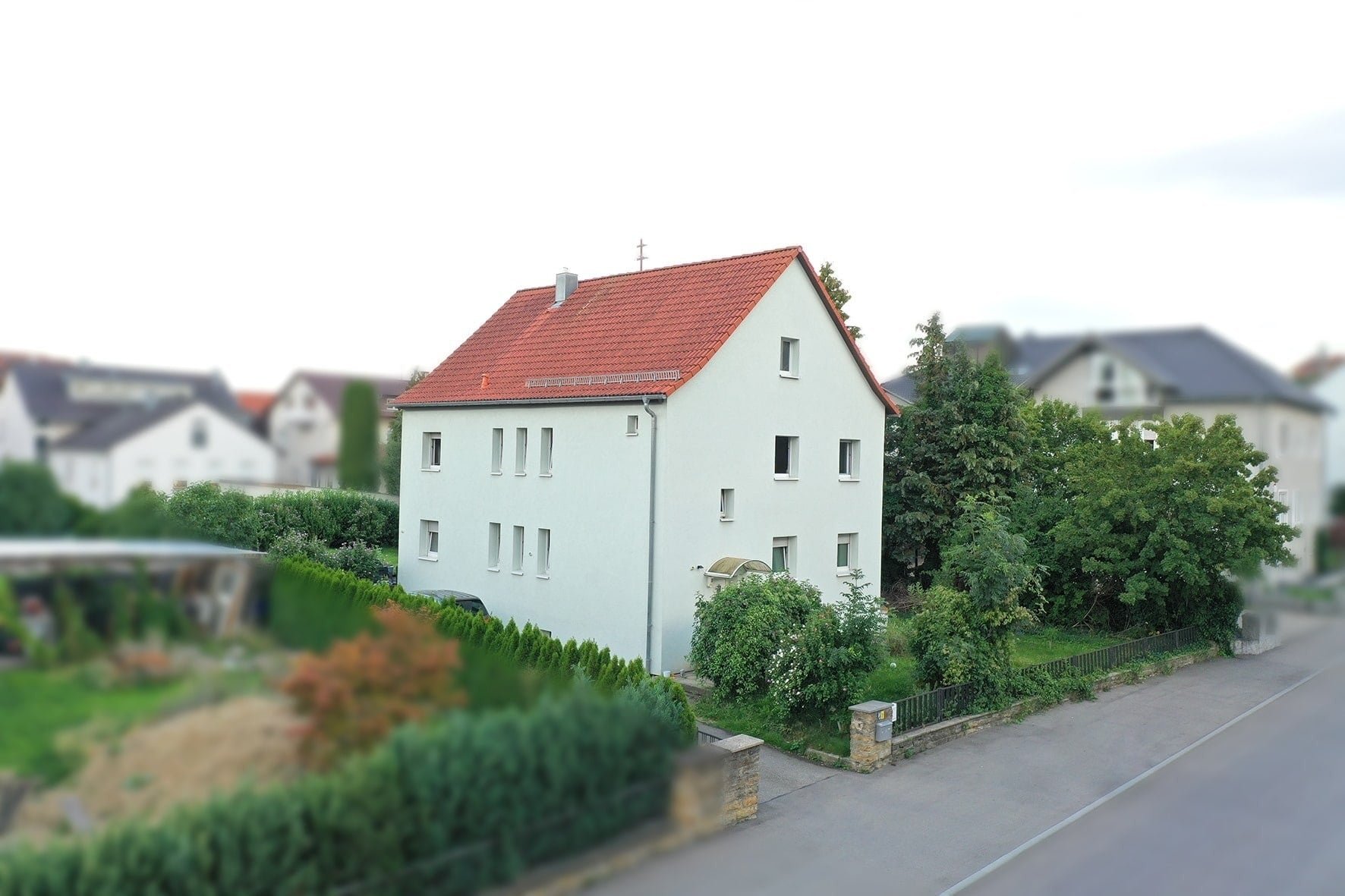 Mehrfamilienhaus zum Kauf 349.000 € 6 Zimmer 160 m²<br/>Wohnfläche 785 m²<br/>Grundstück Hechingen Hechingen 72379