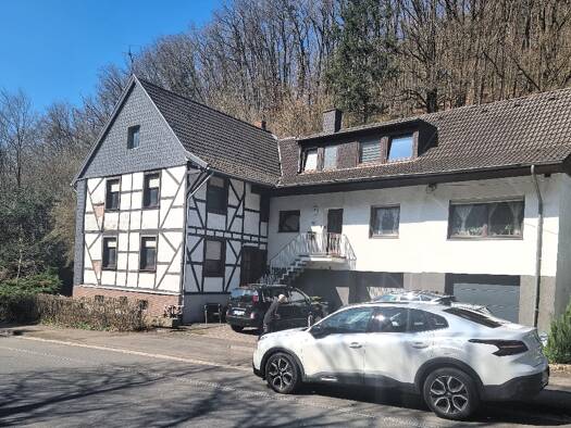Bauernhaus zum Kauf 219.000 € 11 Zimmer 250 m² 2.360 m² Grundstück Heimbach 52396