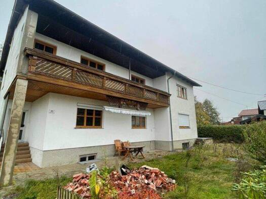 Haus zum Kauf 209.900 € 8 Zimmer 200,3 m² Altheim 4950