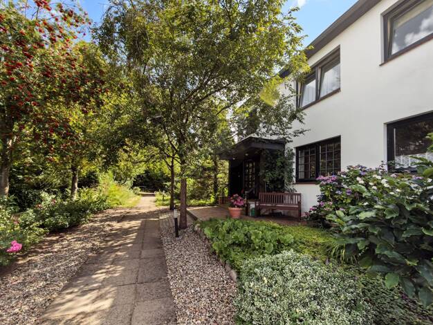 Wohnung zum Kauf 295.000 € 2,5 Zimmer 103 m² frei ab sofort Groß Grönau 23627