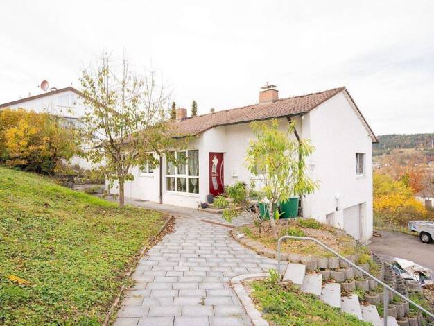 Einfamilienhaus zum Kauf 535.000 € 6 Zimmer 190 m² 1.295 m² Grundstück Tuttlingen 78532