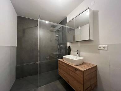 Wohnung zum Kauf als Kapitalanlage geeignet 125.000 € 2 Zimmer 61 m² Hohenbergstraße 58 Lindenhof Oberndorf am Neckar 78727