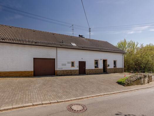 Einfamilienhaus zum Kauf 175.000 € 5 Zimmer 150 m² 999 m² Grundstück Gönnersdorf 54584