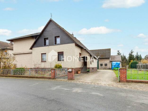 Einfamilienhaus zum Kauf 219.000 € 7 Zimmer 180 m² 3.778 m² Grundstück Bergfeld 38467