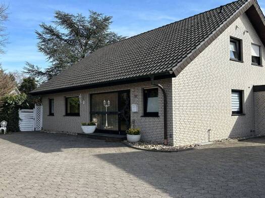 Einfamilienhaus zum Kauf provisionsfrei 590.000 € 5,5 Zimmer 142 m² 1.444 m² Grundstück St Vit Rheda-Wiedenbrück 33378