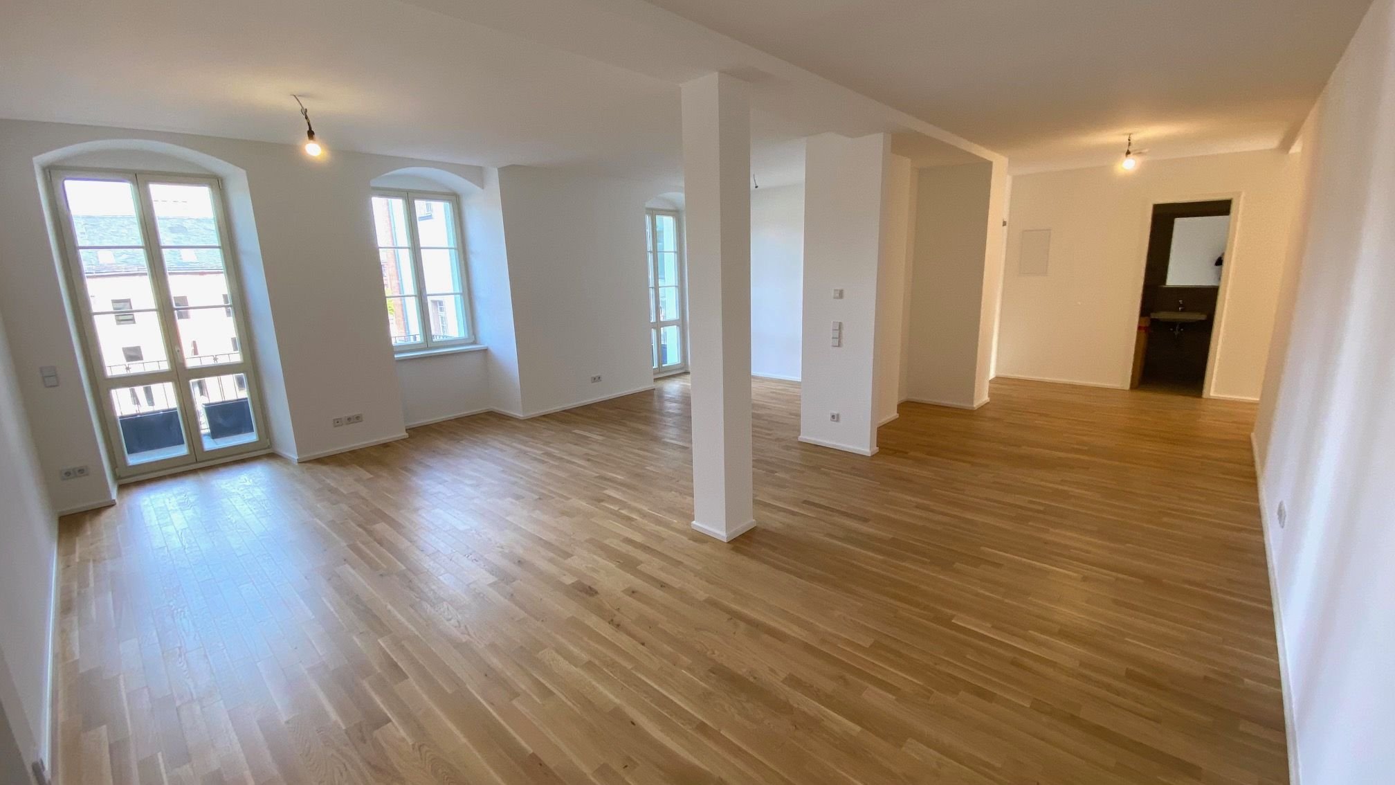 Wohnung zur Miete 1.085 € 4 Zimmer 133 m²<br/>Wohnfläche 2.<br/>Geschoss Markt 3 Flöha Flöha 09557