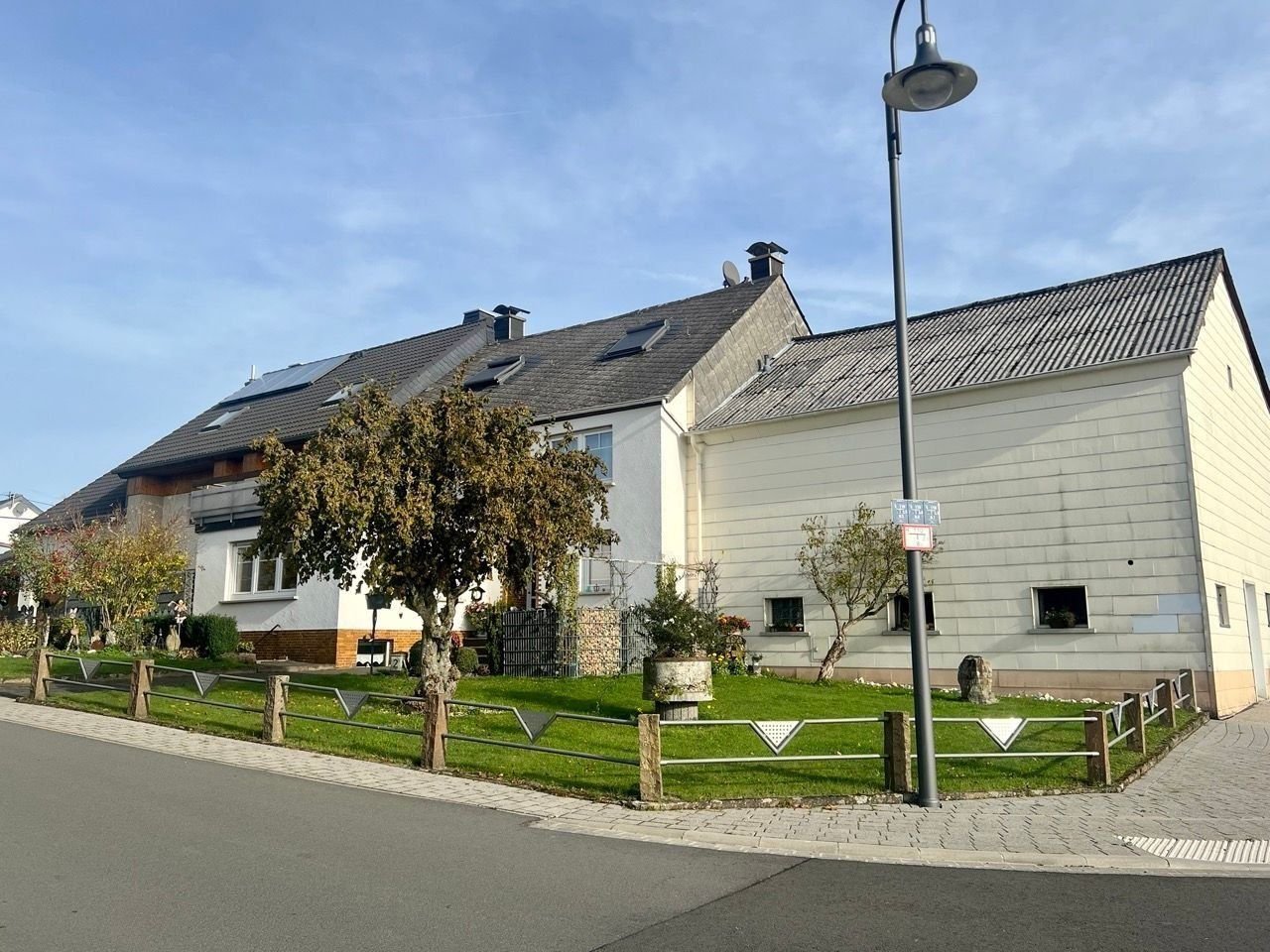 Einfamilienhaus zum Kauf 289.000 € 8 Zimmer 160 m²<br/>Wohnfläche 670 m²<br/>Grundstück ab sofort<br/>Verfügbarkeit Arzfeld 54687