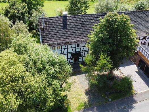 Bauernhaus zum Kauf provisionsfrei 490.000 € 6 Zimmer 148 m² 2.204 m² Grundstück frei ab sofort Oberirsen 57635