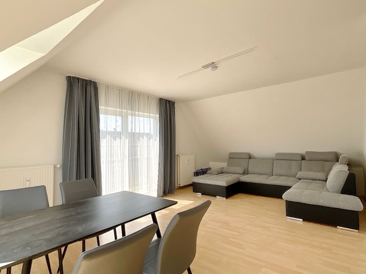 Wohnung zur Miete 660 € 2 Zimmer 60,4 m²<br/>Wohnfläche 3.<br/>Geschoss ab sofort<br/>Verfügbarkeit Wiesenweg 7 Bad Pyrmont Bad Pyrmont 31812