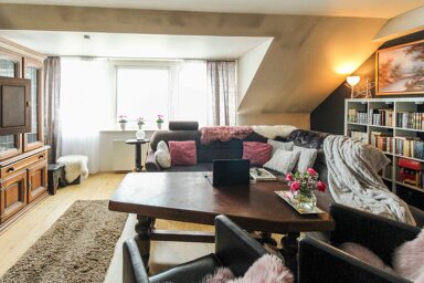 Wohnung zum Kauf 220.000 € 2 Zimmer 62,2 m² 3. Geschoss frei ab 01.12.2024 Benrath Düsseldorf 40597