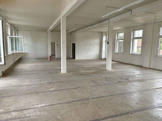 Lagerhalle zur Miete 700 € 280 m² Lagerfläche Neheim-Hüsten Arnsberg / Hüsten 59759