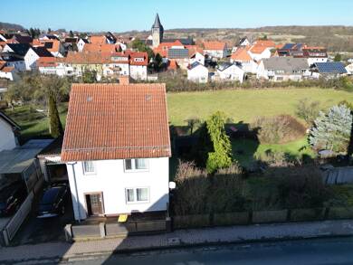 Einfamilienhaus zur Versteigerung 80.000 € 6 Zimmer 132 m² 333 m² Grundstück frei ab sofort Heckershäuser Str. 9 Weimar Ahnatal 34292
