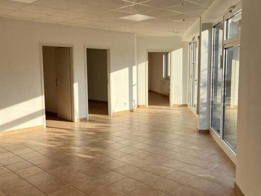 Verkaufsfläche zur Miete provisionsfrei 895 € 3 Zimmer 173 m² Verkaufsfläche teilbar ab 173 m² Bischofswerda Bischofswerda 01877