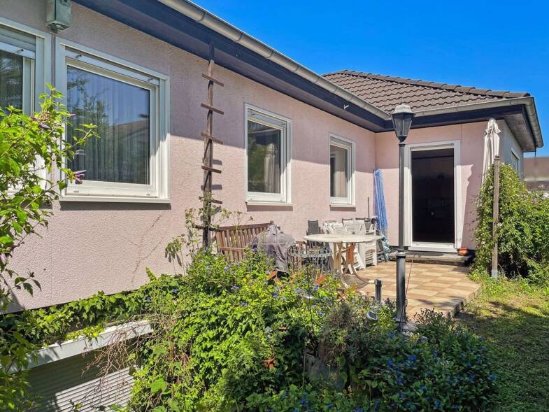Einfamilienhaus zum Kauf 670.000 € 6 Zimmer 156 m² 829 m² Grundstück Ketsch 68775