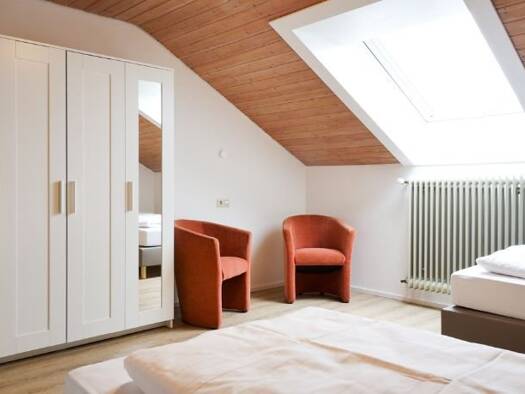 Studio zur Miete Wohnen auf Zeit 2.900 € 2 Zimmer 71 m² Bühlenstraße Holzgerlingen 71088