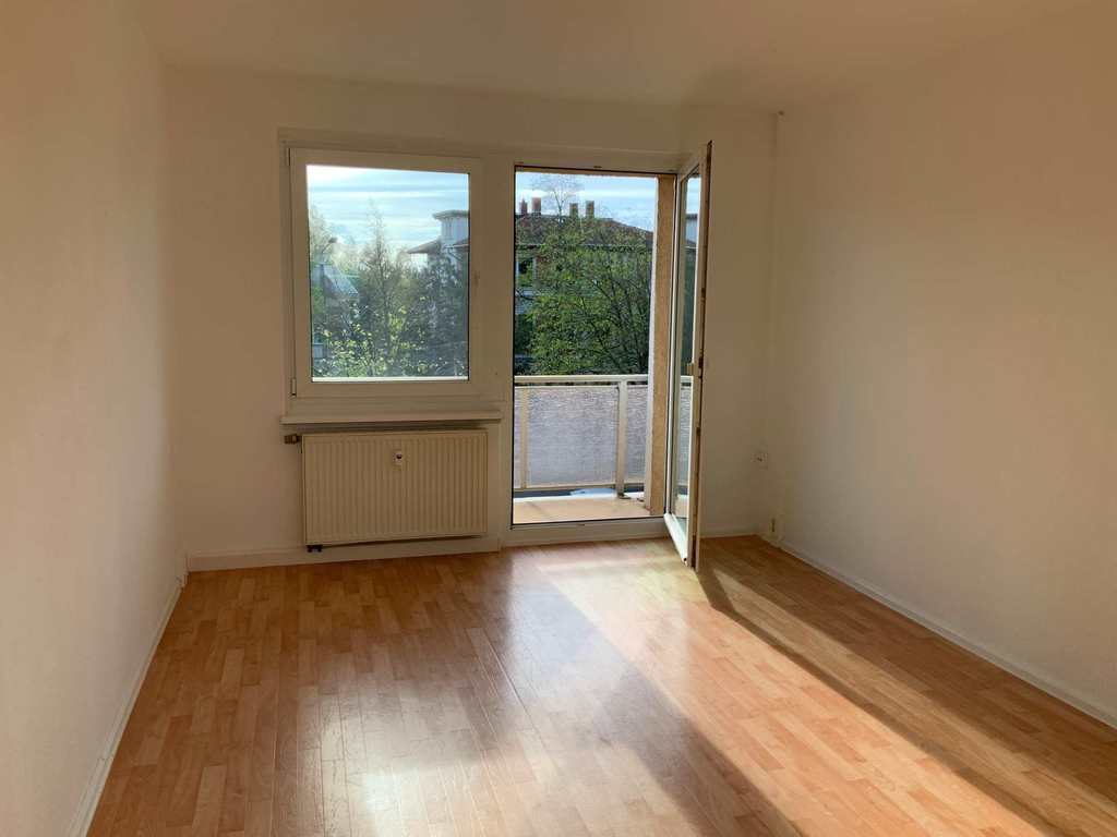 Wohnung zur Miete 374 € 3 Zimmer 57,8 m²<br/>Wohnfläche 3.<br/>Geschoss 15.12.2024<br/>Verfügbarkeit Kieler Str. 84 Mockau - Nord Leipzig 04357