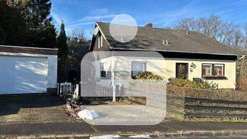 Einfamilienhaus zum Kauf 330.000 € 4 Zimmer 101 m² 966 m² Grundstück Reuth Weisendorf 91085