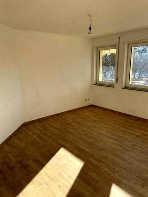 Wohnung zur Miete 700 € 2 Zimmer 68 m²<br/>Wohnfläche ab sofort<br/>Verfügbarkeit Mainzer Str Falkenhagen Falkensee 14612