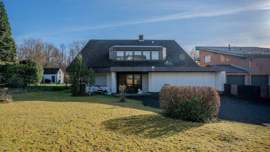 Einfamilienhaus zum Kauf 839.000 € 8 Zimmer 290 m² 1.206 m² Grundstück Lohmar 53797