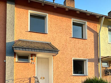 Reihenmittelhaus zum Kauf 120.000 € 5 Zimmer 101 m² 217 m² Grundstück Uslar Uslar 37170