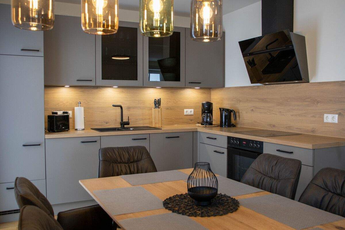 Immobilie in Lohme - Exklusive Gartenwohnung in Reetdachvilla auf Rügen - Neubau mit Sauna - Bild 2