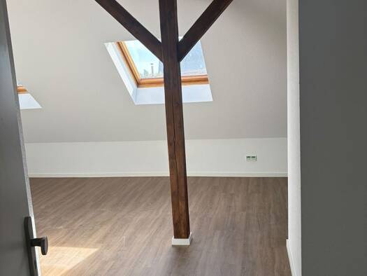Loft zur Miete 890 € 1,5 Zimmer 63 m² Geschoss 2/3 frei ab 01.11.2026 Schierstein Wiesbaden 65201