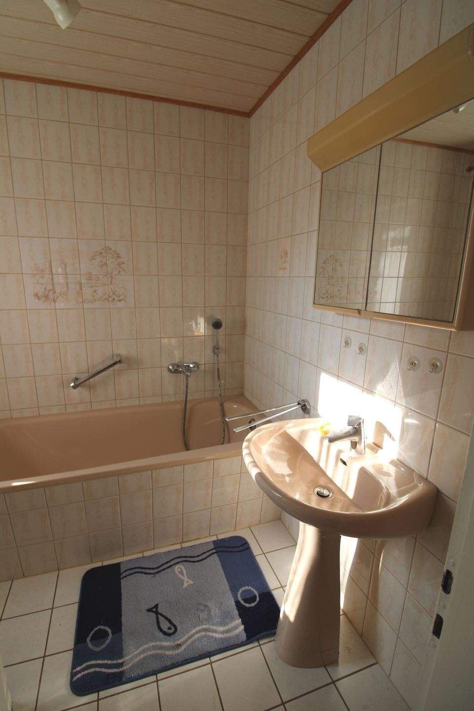 Immobilie in Sonneborn - Sie mögen rustikal und brauchen auch Nebengelass?- 3 Seitenhof für die ganze Familie! - Bild 4