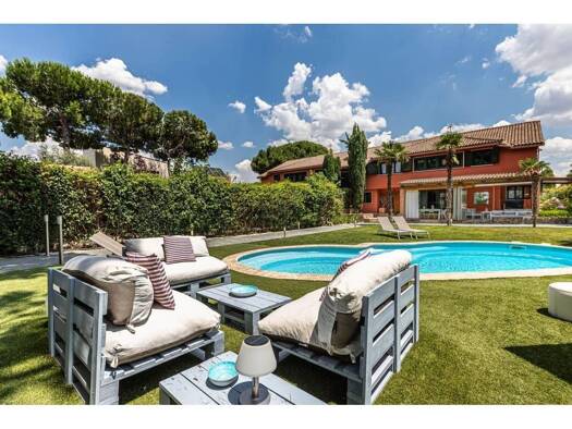 Reihenhaus zum Kauf 1.580.000 € 4 Zimmer 353 m² Boadilla del Monte 28669