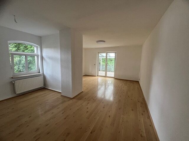 Haus zum Kauf 150.000 € 4 Zimmer 96 m²<br/>Wohnfläche 165 m²<br/>Grundstück Kleinsaara Saara 07589