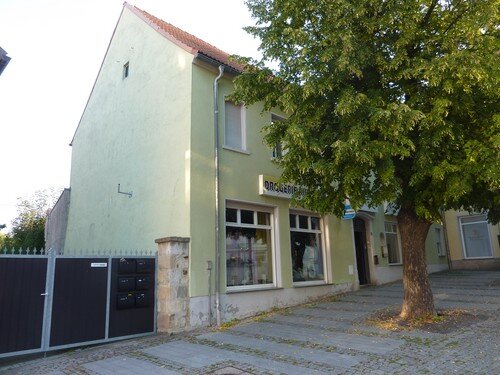 Mehrfamilienhaus zum Kauf 132.000 € 8 Zimmer 230 m²<br/>Wohnfläche 259 m²<br/>Grundstück Hohenmölsen Hohenmölsen 06679