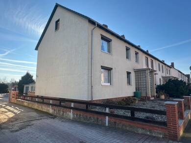 Reihenendhaus zum Kauf 210.000 € 8 Zimmer 123 m² 864 m² Grundstück Industriegebiet Helmstedt 38350