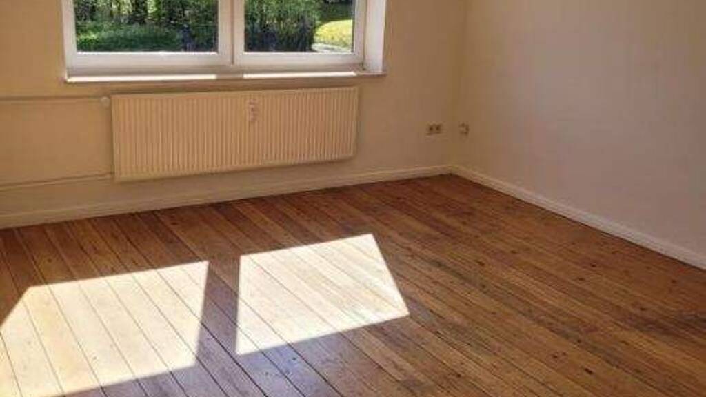 Wohnung zur Miete 690 € 3 Zimmer 90 m² 1. Geschoss frei ab sofort Grenzgau 1 Jürgensby Flensburg 24943