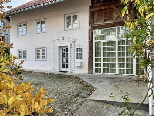 Bauernhaus zum Kauf 620.000 € 7 Zimmer 250 m² 334 m² Grundstück frei ab sofort Oberthingau Unterthingau 87647