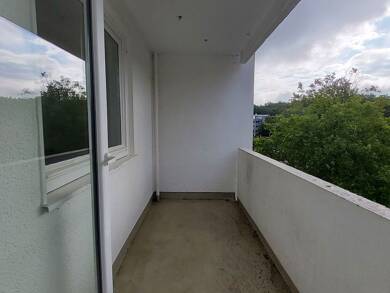 Wohnung zur Miete nur mit Wohnberechtigungsschein 509 € 3 Zimmer 76,3 m² 3. Geschoss frei ab sofort Breslauer Str. 266 Laagberg Wolfsburg 38440