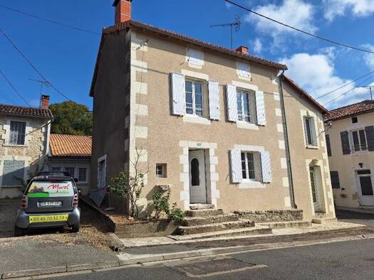 Haus zum Kauf 115.000 € 90 m² Saint-Laurent-de-Céris 16450