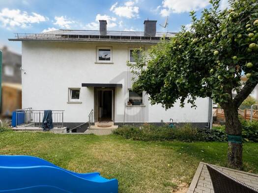Einfamilienhaus zum Kauf 459.000 € 6 Zimmer 155 m² 452 m² Grundstück Sinn 35764