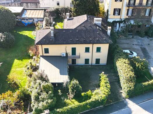 Haus zum Kauf 720.000 € 8 Zimmer 353 m² 700 m² Grundstück frei ab sofort Via Felice Cavallotti Verbania Intra