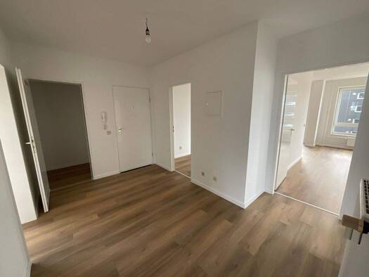 Wohnung zur Miete 710 € 3 Zimmer 81,4 m² 2. Geschoss Kastanienstraße 32 Süd Remscheid 42855