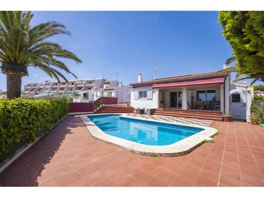 Villa zum Kauf 1.100.000 € 4 Zimmer 217 m² 550 m² Grundstück es Castell 07720