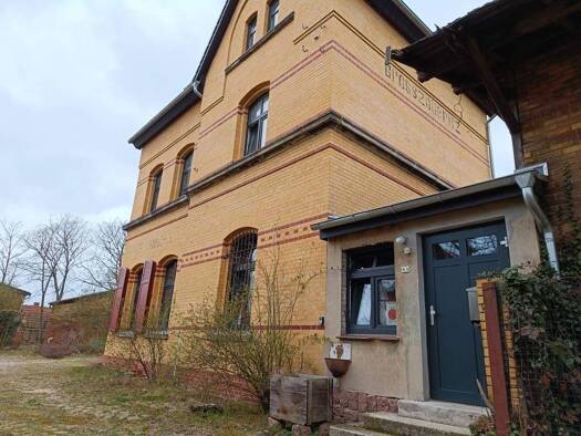Einfamilienhaus zum Kauf 199.000 € 5 Zimmer 185 m² 5.974 m² Grundstück Großzöberitz Zörbig 06780