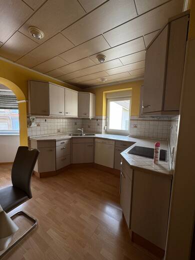 Wohnung zur Miete 680 € 4 Zimmer 93 m² 1. Geschoss Innenstadt Neunkirchen/Saar 66538