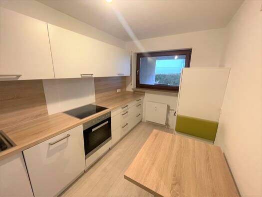 Wohnung zum Kauf 319.000 € 3,5 Zimmer 84 m² 4. Geschoss frei ab sofort Weinstadt 71384