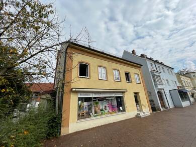 Haus zum Kauf 7 Zimmer 175 m² 566 m² Grundstück frei ab sofort Freising Freising 85354