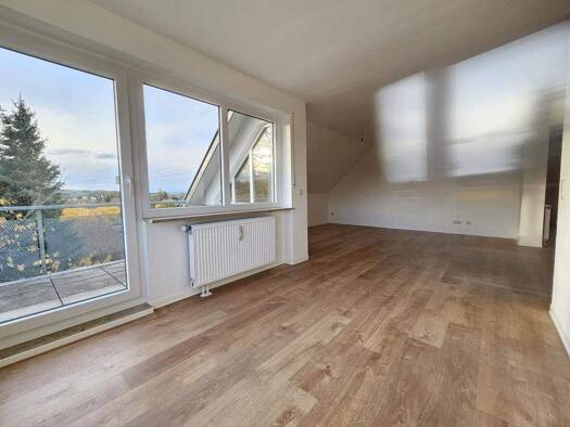 Wohnung zur Miete 660 € 4 Zimmer 88 m² 1. Geschoss Fliederweg 2 Silberstraße Wilkau-Haßlau 08112