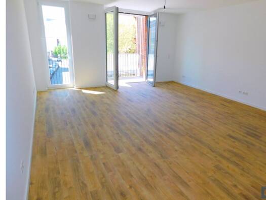 Wohnung zur Miete 1.225 € 2 Zimmer 75 m² Geschoss 1/5 frei ab sofort Altstadt Kiel 24103